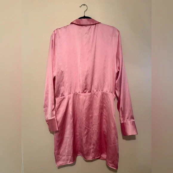 Zara Short Pink Draped Satin Dress - Never Worn - Picture 2 of 5